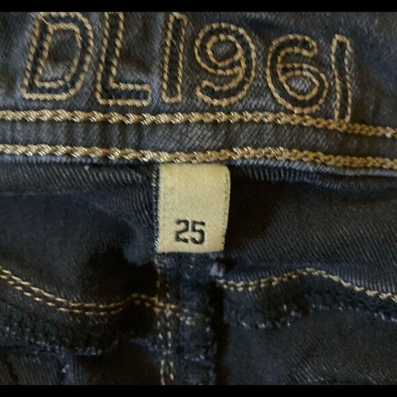 DL1961 Jeans Size 25 - Picture 3 of 7